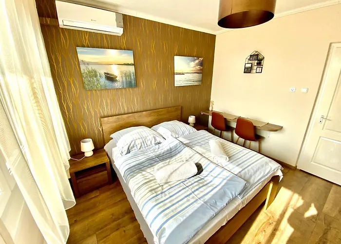 Apartment Aqua Blue - *