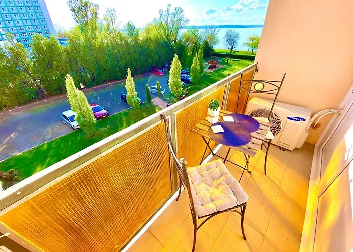 Aqua Blue - * Siófok